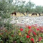 Charouda Stone Tower Pírgos Dhiroú