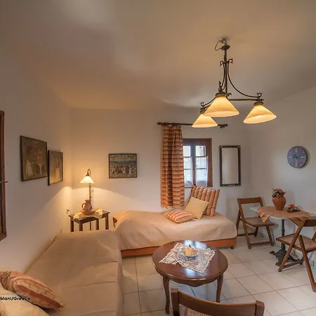 Charouda Stone Tower Appartement Pírgos Dhiroú