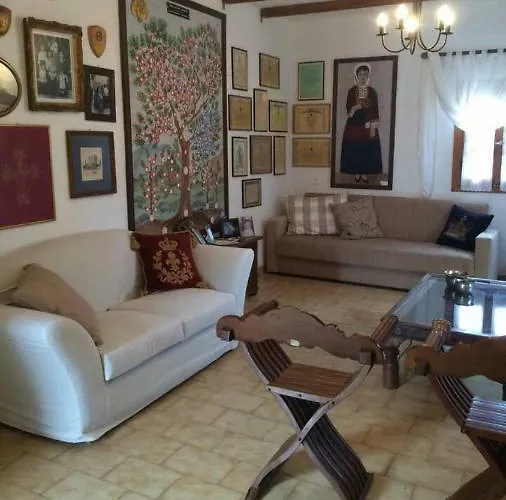 Charouda Stone Tower * Pírgos Dhiroú