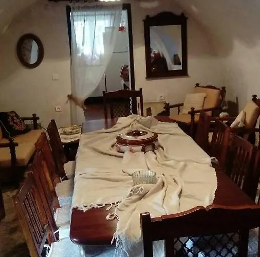 דירה Charouda Stone Tower *