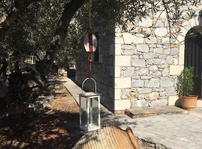 דירה Charouda Stone Tower *